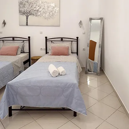 Thetis Ii, The House * Vivári