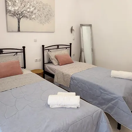 Thetis Ii, The House * Βιβάρι