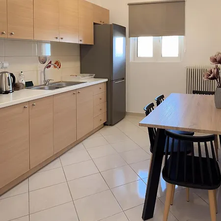 Διαμέρισμα Thetis Ii, The House