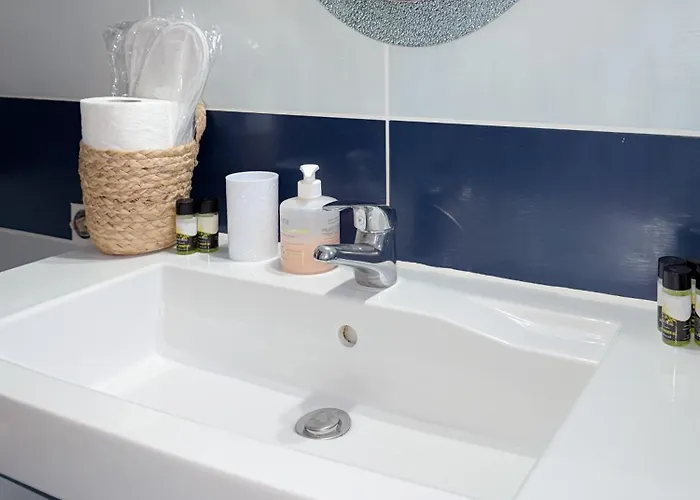 Apartment Thetis Ii, The House