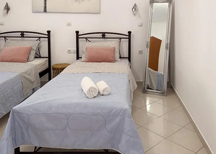 Thetis Ii, The House * Vivári