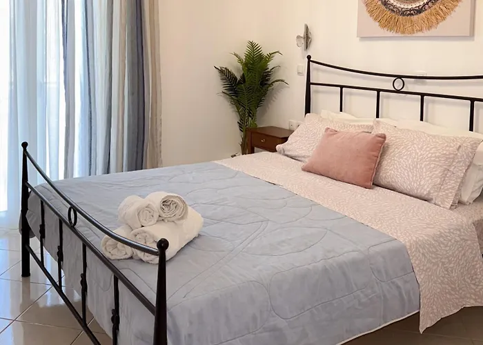 Apartment Thetis Ii, The House